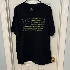 LG Men's Black Tee with Camouflage Flag